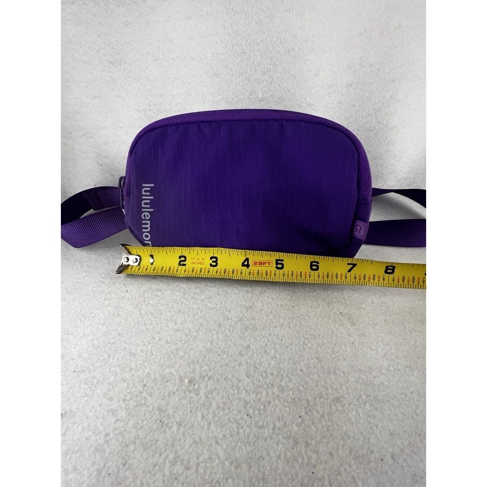 Lululemon 1L Everywhere Belt Bag, Dark Purple- Fanny Pack- Vacation-crossbody - Picture 5 of 5